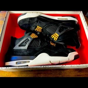 Jordan Retro 4 Royalty